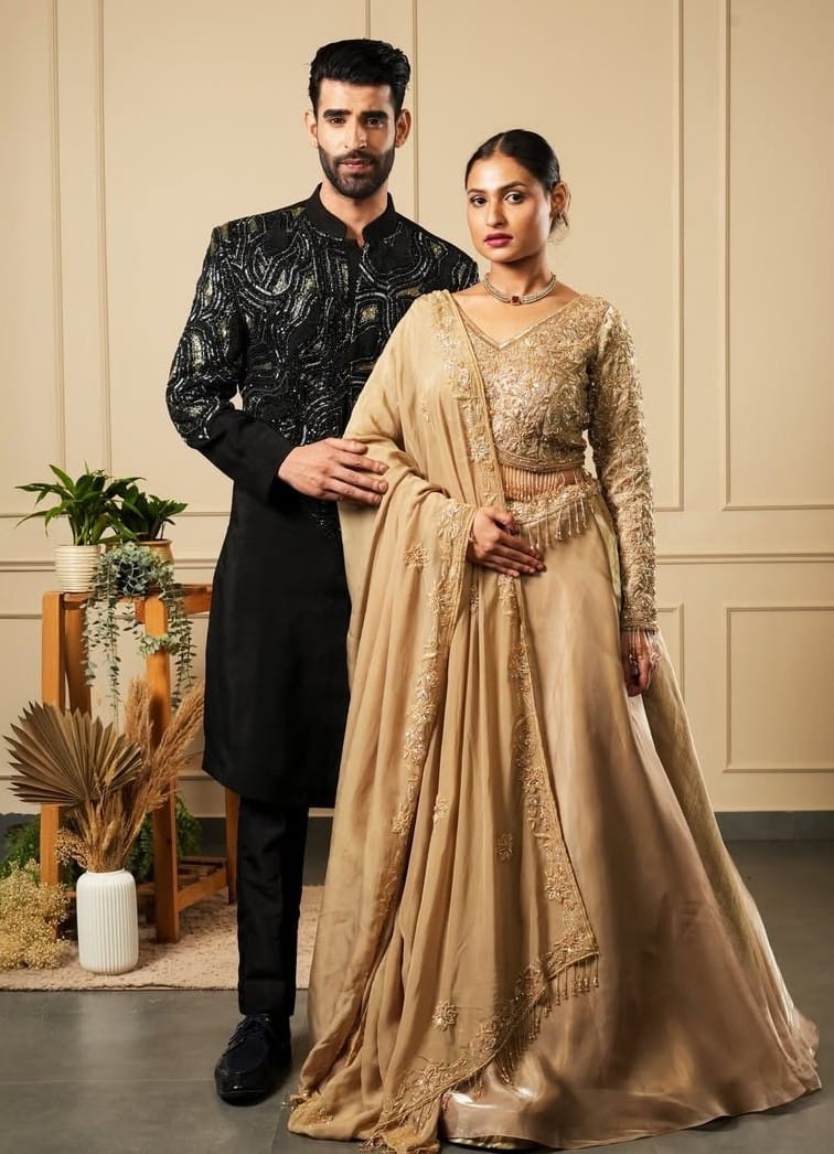 GOLDEN GLASS SHIMMER ORGANZA  LEHENGA CHOLI