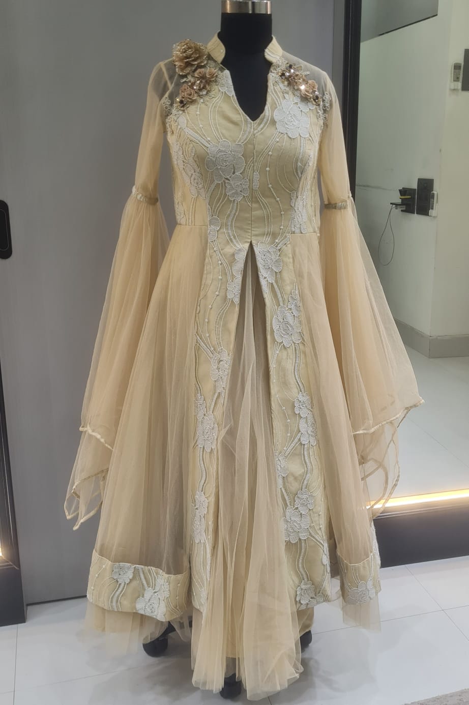 GOLDEN OLD GOWN