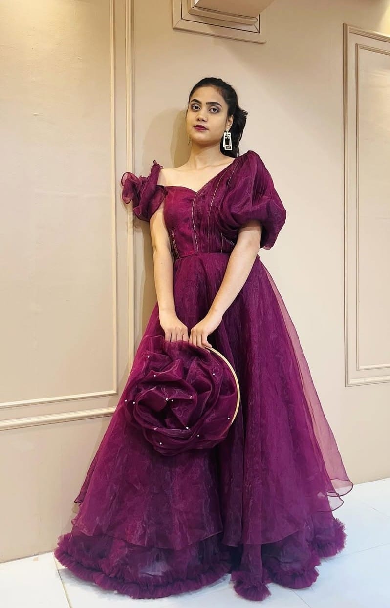 PURPLE KARDANA ROSE ON SHOULDER GOWN