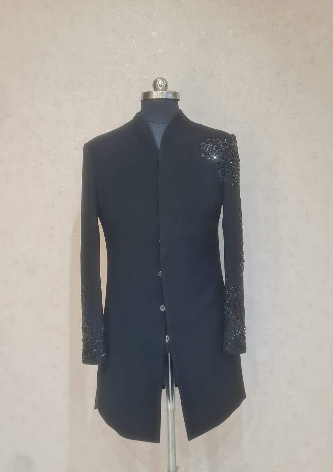 BLACK TIGER ON SHOULDER SUIT SET