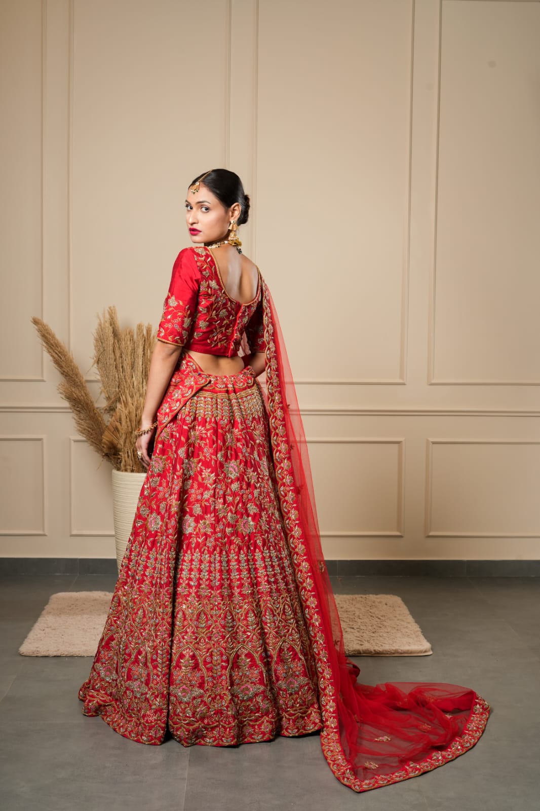 RED GOLDEN KARDANA BRIDAL HEAVY LEHENGA CHOLI