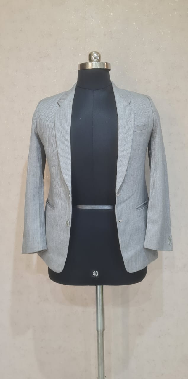 GREY LINE TEXTURED JACKET